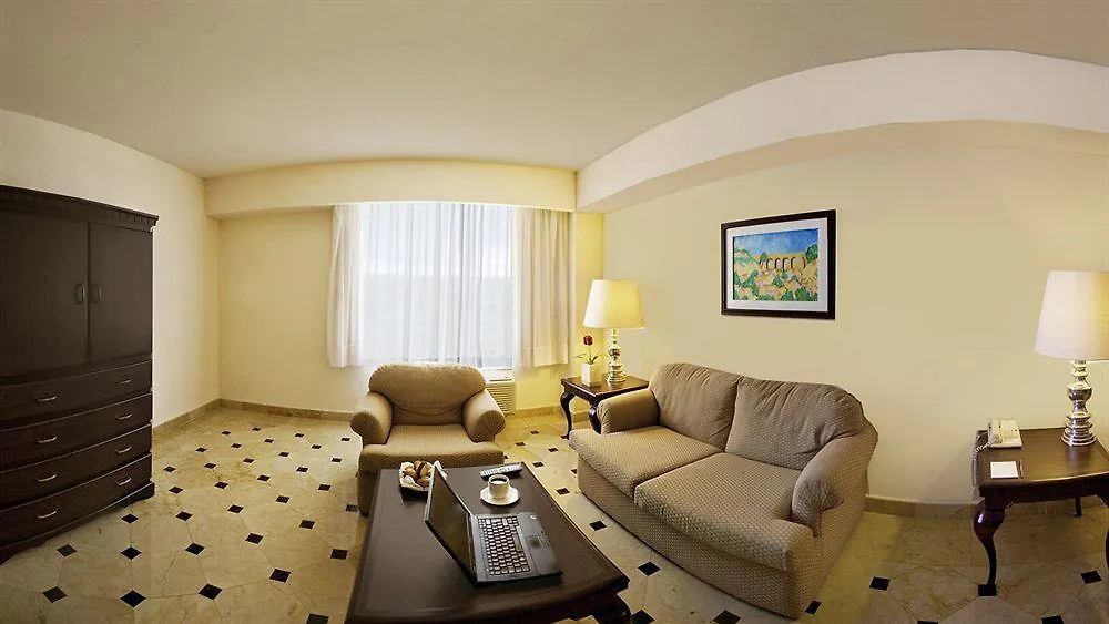 Fiesta Inn Querétaro Hotel