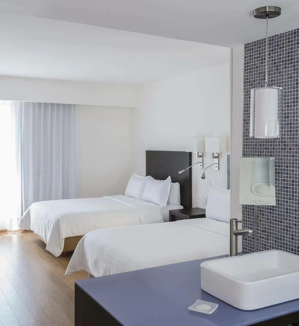 Fiesta Inn Queretaro 4*,
